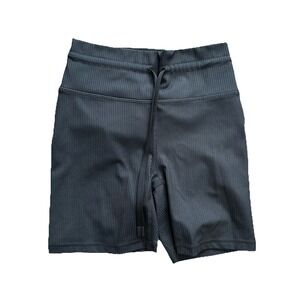 Fabletics Oasis Rib High-Waisted 6" Short‎ Black XS